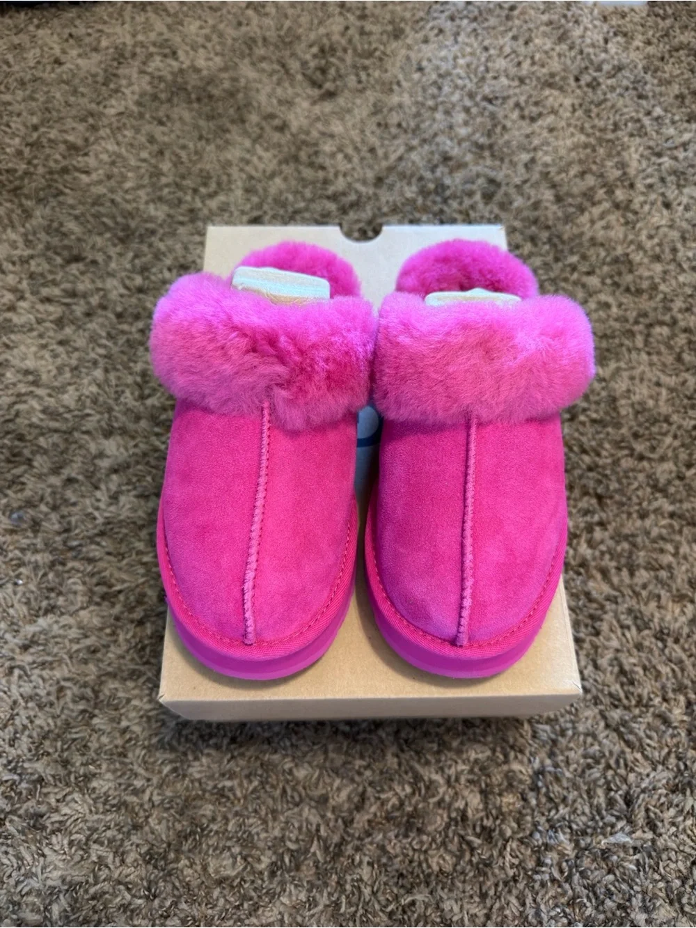 Kids Disquette UGG Slippers - Hot Pink